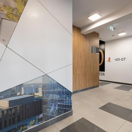 Luxury Two Bedroom Apartment With Terrace And Parking By Renters Prestige Katowice Ngoại thất bức ảnh